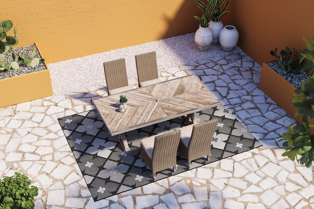 Beachcroft Outdoor Dining Set